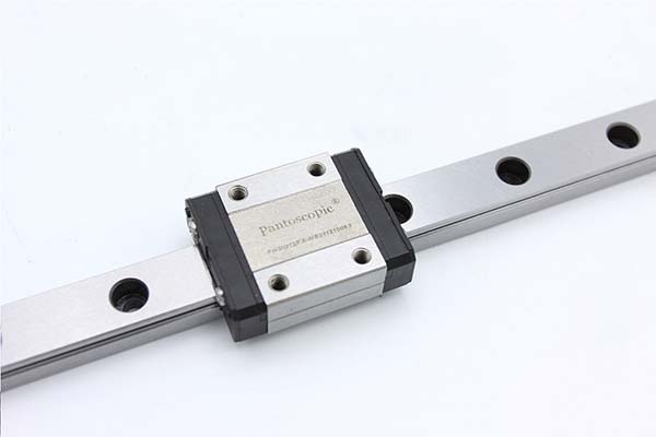 25 đường sắt vuông trong nước đường chéo